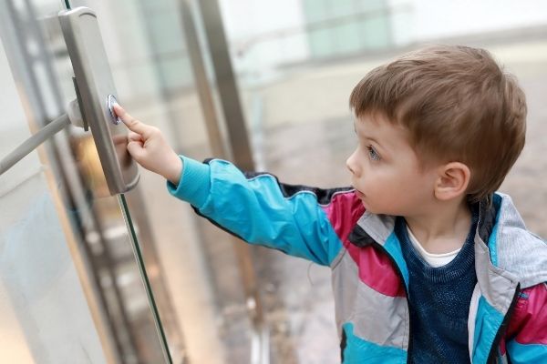 How to maintain your new glass home elevator
